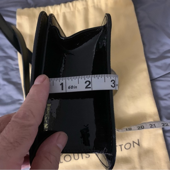 Rare Louis Vuitton Black Damier Club Bag - Picture 8 of 16